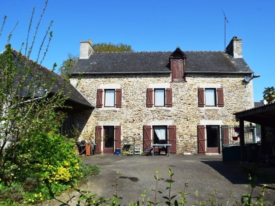 Maison 6 Pièces + Dépendances 22600 Saint-Caradec